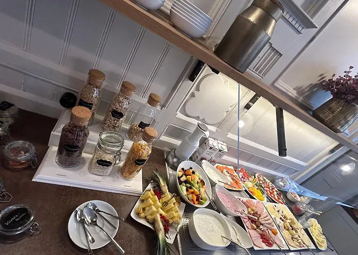 Via`s Und * Görlitz